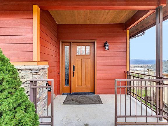 4th image of 6681 Macarthur Dr
