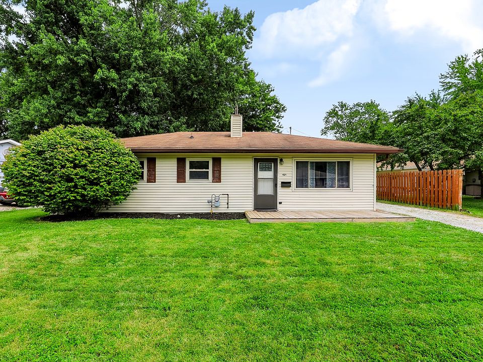 1st image of 427 W William Dr