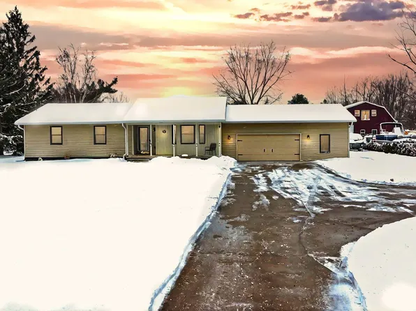 11050 Jennings Rd, Fenton, MI 48430