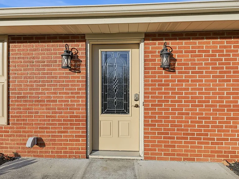 3310 Plateau Pl — Photo 4