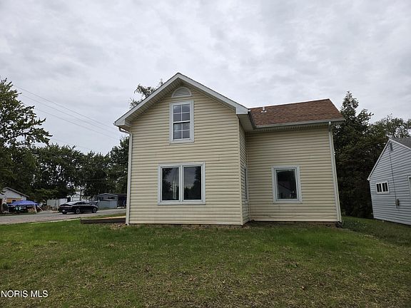 4th image of 119 S Dix St