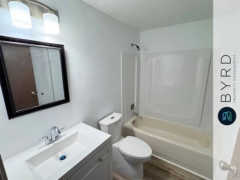 2411 Carriage Creek Rd — Photo 10