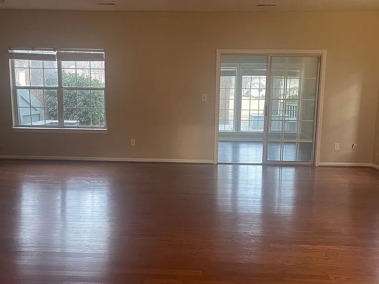 820 E Willow Point Pl — Photo 23
