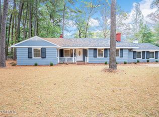 707 Sterlingworth St, Windsor, NC 27983