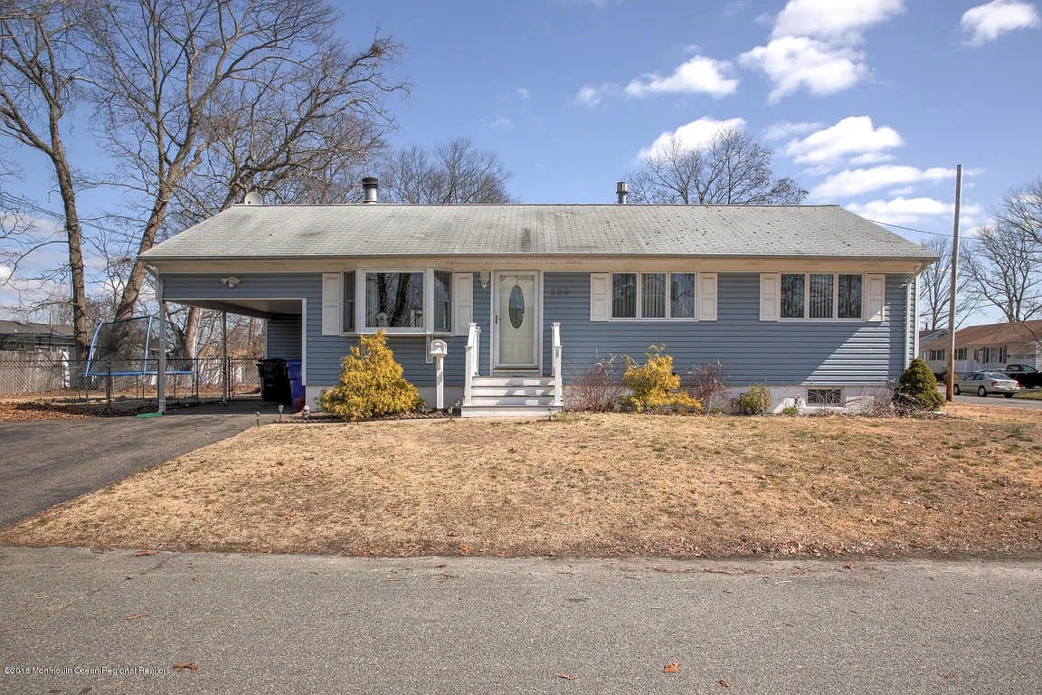 205 Arrowhead Park Dr photo 1