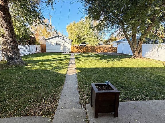 3rd image of 735 Jasper Street