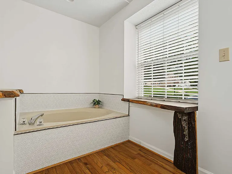 106 Dilworth Ct — Photo 43