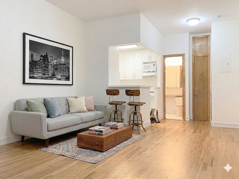 2nd image of 226 E 74th St APT 1F