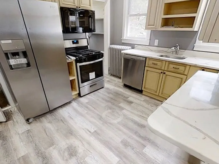 812 Myrtle Ave — Photo 8
