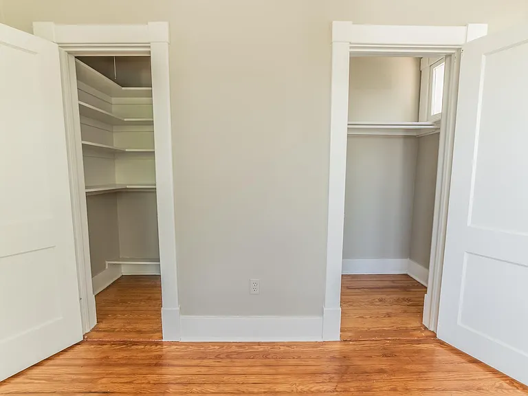 1220 E Duffy St — Photo 9