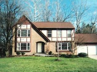 2122 Hunterspoint Ln, Cincinnati, OH 45244