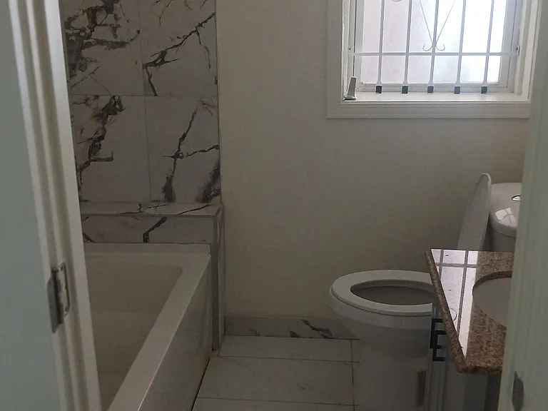 2700 E 78th St #3 — Photo 2