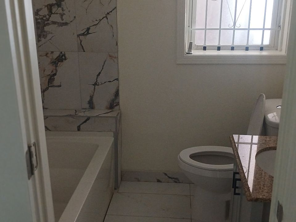 2nd image of 2700 E 78th St #3