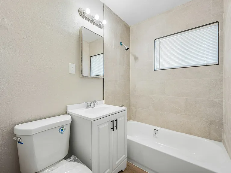 3836 N 15th Ave #7 — Photo 9