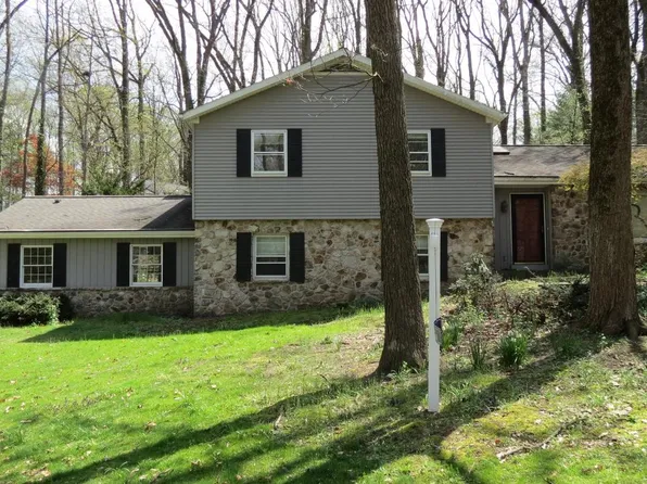 436 Laurel Dr, Hershey, PA 17033