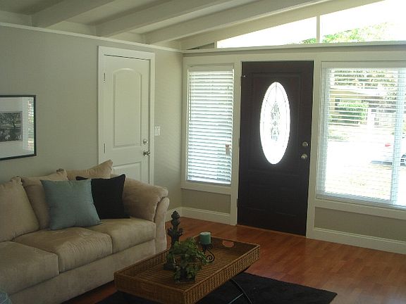 5th image of 1081 Candlewood Ave