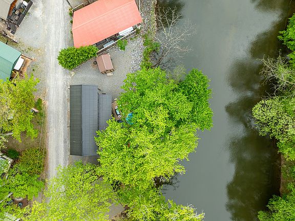 5th image of 65 1st St