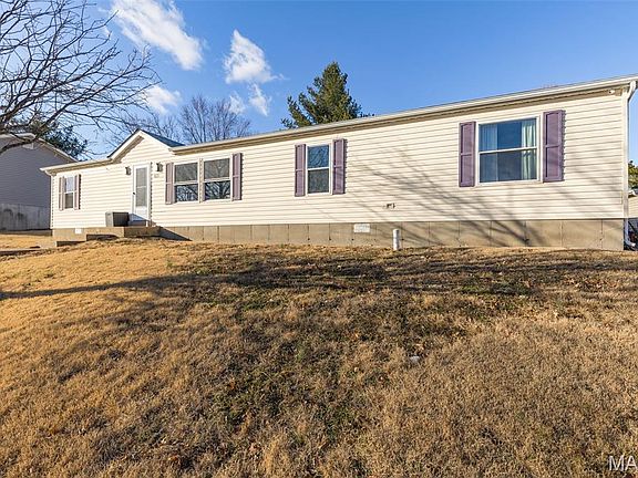 4th image of 1853 Mountain Ash Dr