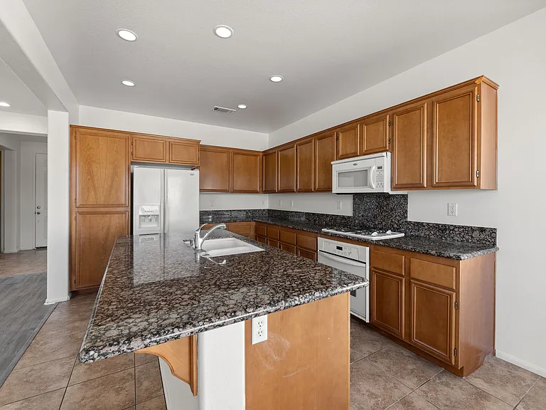 62528 N Starcross Dr — Photo 16