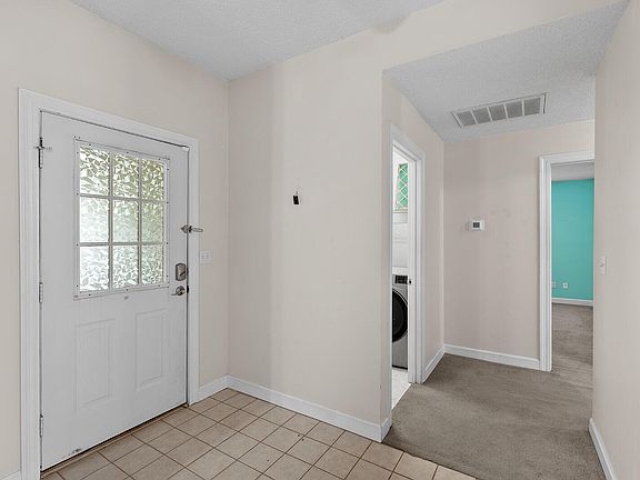 3rd image of 188 Wright Cir
