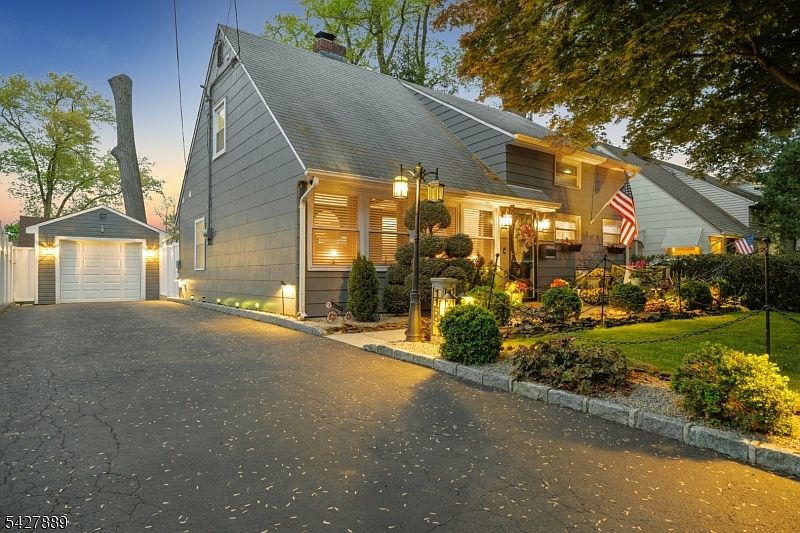 1st image of 1169 Briarcliff