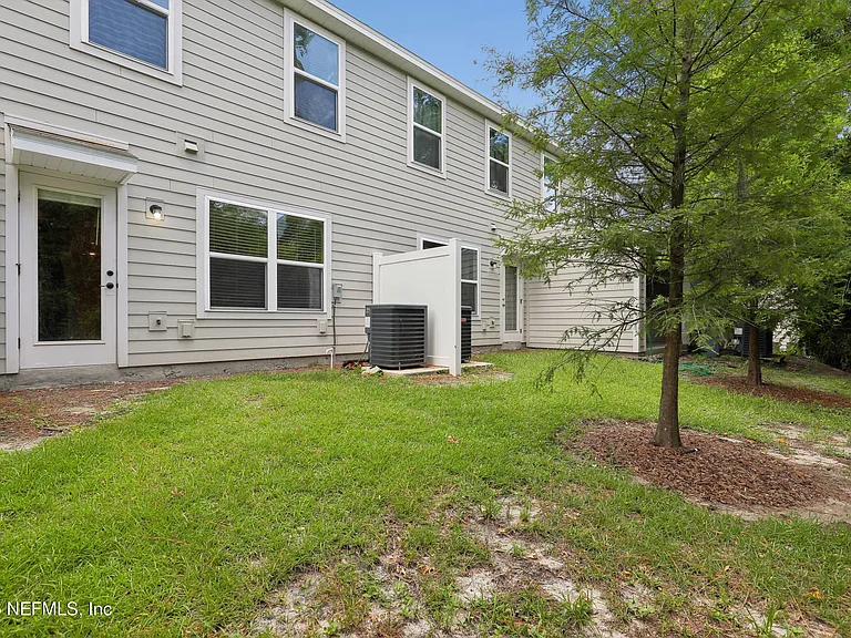 5988 Creekside Crossing Dr — Photo 25