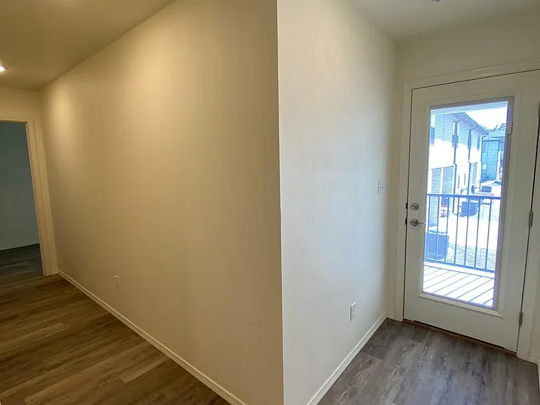 4211 Sante Fe Sq — Photo 36