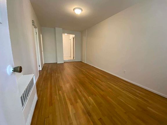 5th image of 270 W 25th St #5A