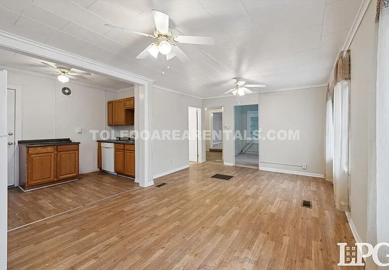 2129 Nevada St — Photo 8