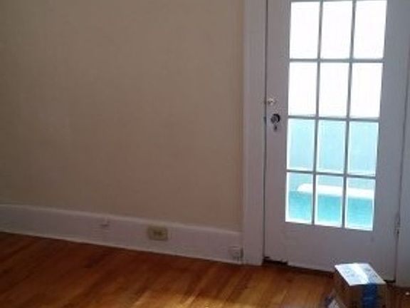 3rd image of 345-47 Roosevelt Ave Floor 2
