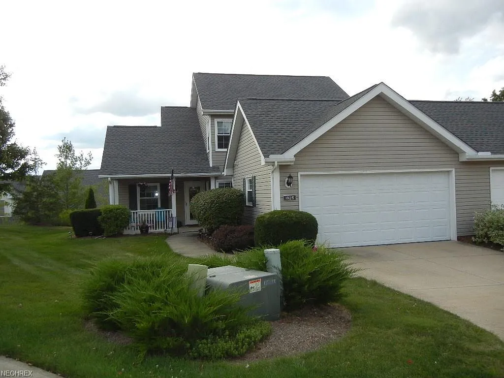 1925 Deerhaven Ln #1755 photo 1