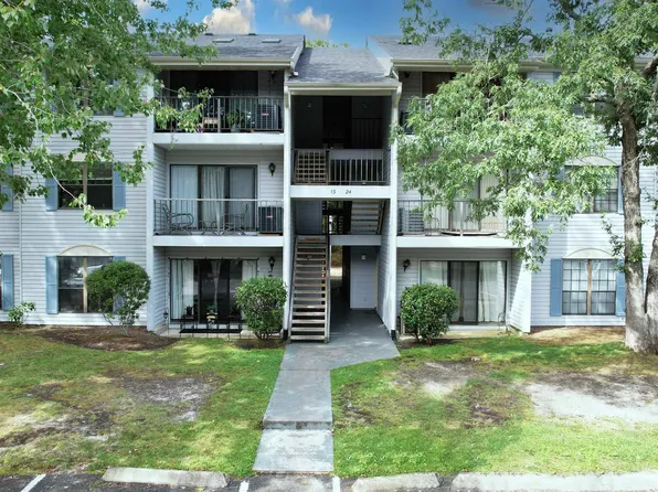 17 Federal Ct #17, Absecon, NJ 08205