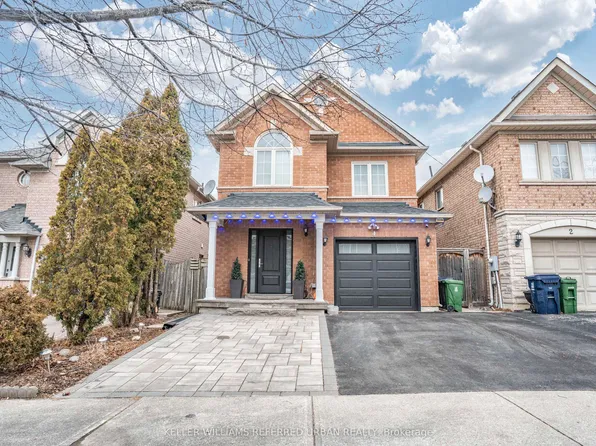 4 Purdy Cres, Toronto, ON M9N 3X8