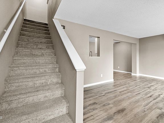 4th image of 2611 18th Ave W