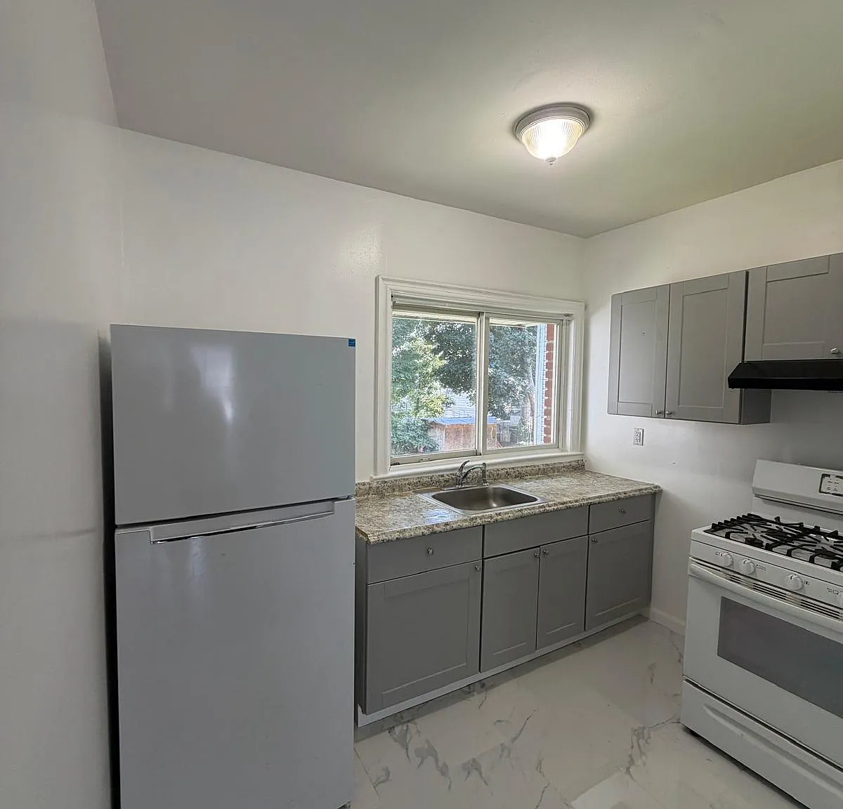 2 bed, $2,150 — Photo 2