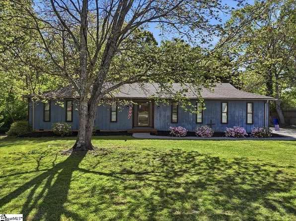 26 Owens Rd, Taylors, SC 29687