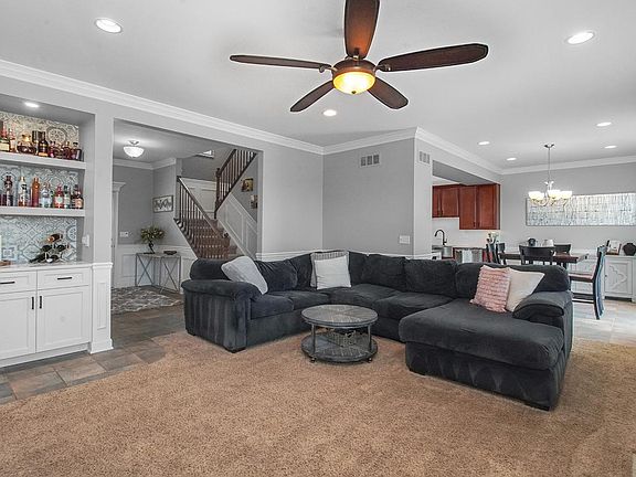 5th image of 6509 Dauphin Dr