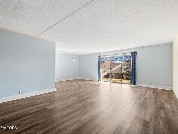 4th image of 506 Berlin Dr #172
