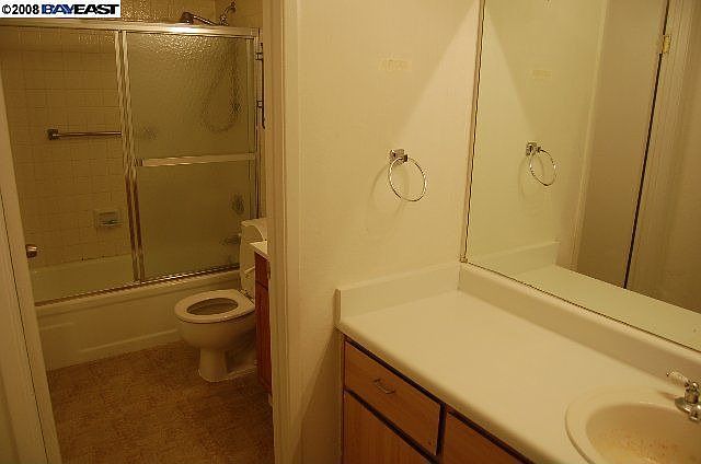 2nd image of 38623 Cherry Ln APT 202
