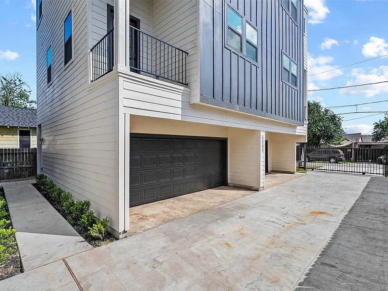 4209 Allston St #A — Photo 5