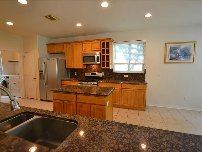 12110 Laurel Ct — Photo 23