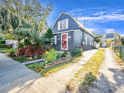 477 Court Avenue, Cedarhurst, NY, 11516
