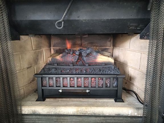 Electric insert in Fireplace