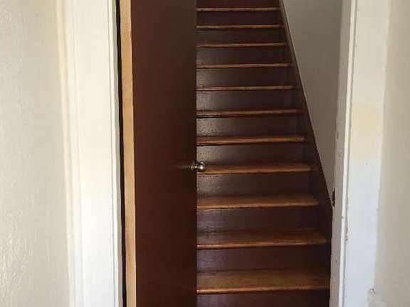 5th image of 1169 Throgmorton Ave