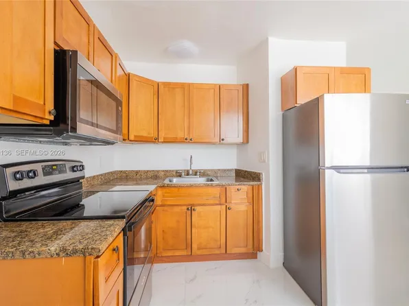 979 SW 10th St APT 2, Miami, FL 33130