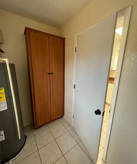 925 Marshall St — Photo 13