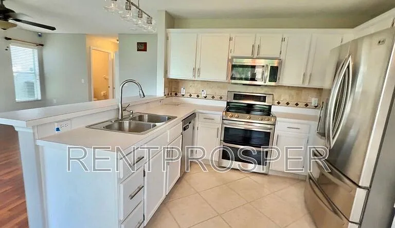 2205 Wyndam Way — Photo 4