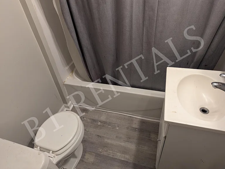 1317 Hutchins Ave — Photo 6