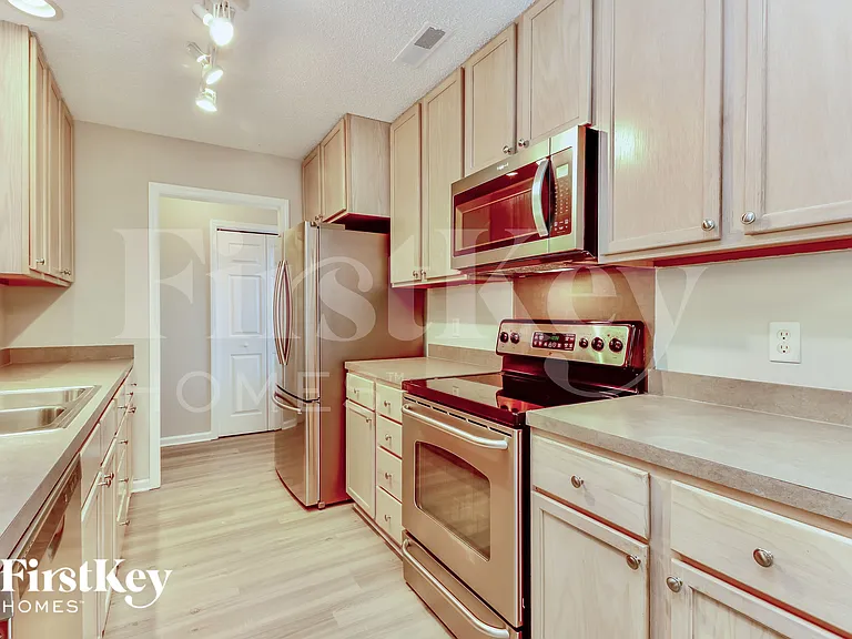 168 Jupiter Ln — Photo 6