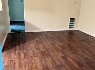 2555 Van Patten St APT 6, Las Vegas, NV 89109